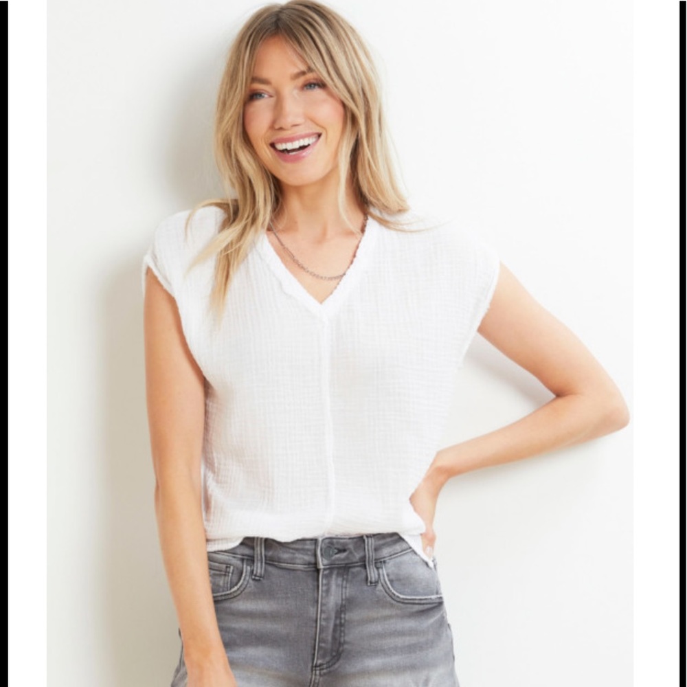 Michael Stars Draya Gauze V-neck short sleeve too, white, small, like new